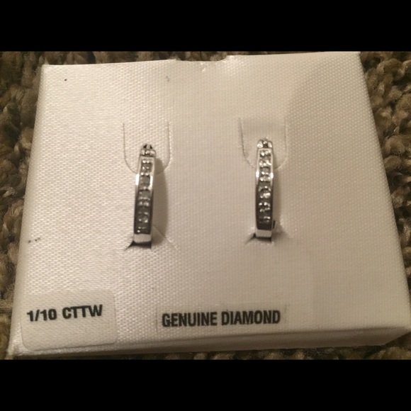 Sterling silver earrings with diamonds - Picture 4 of 4